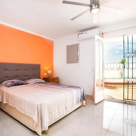 Holiday home Holiday Los Sauces Nerja